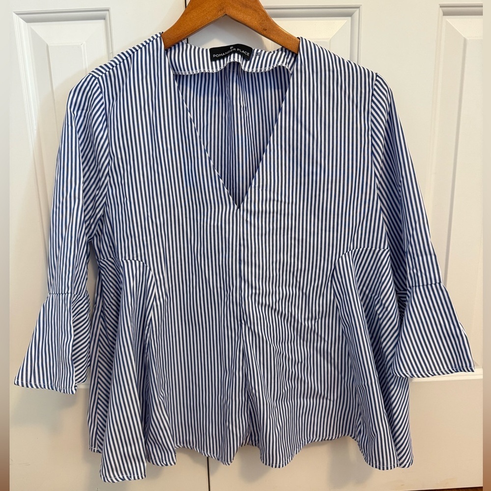 Tuckernuck Pomander Place Addie Striped V-Neck Blouse size Large
